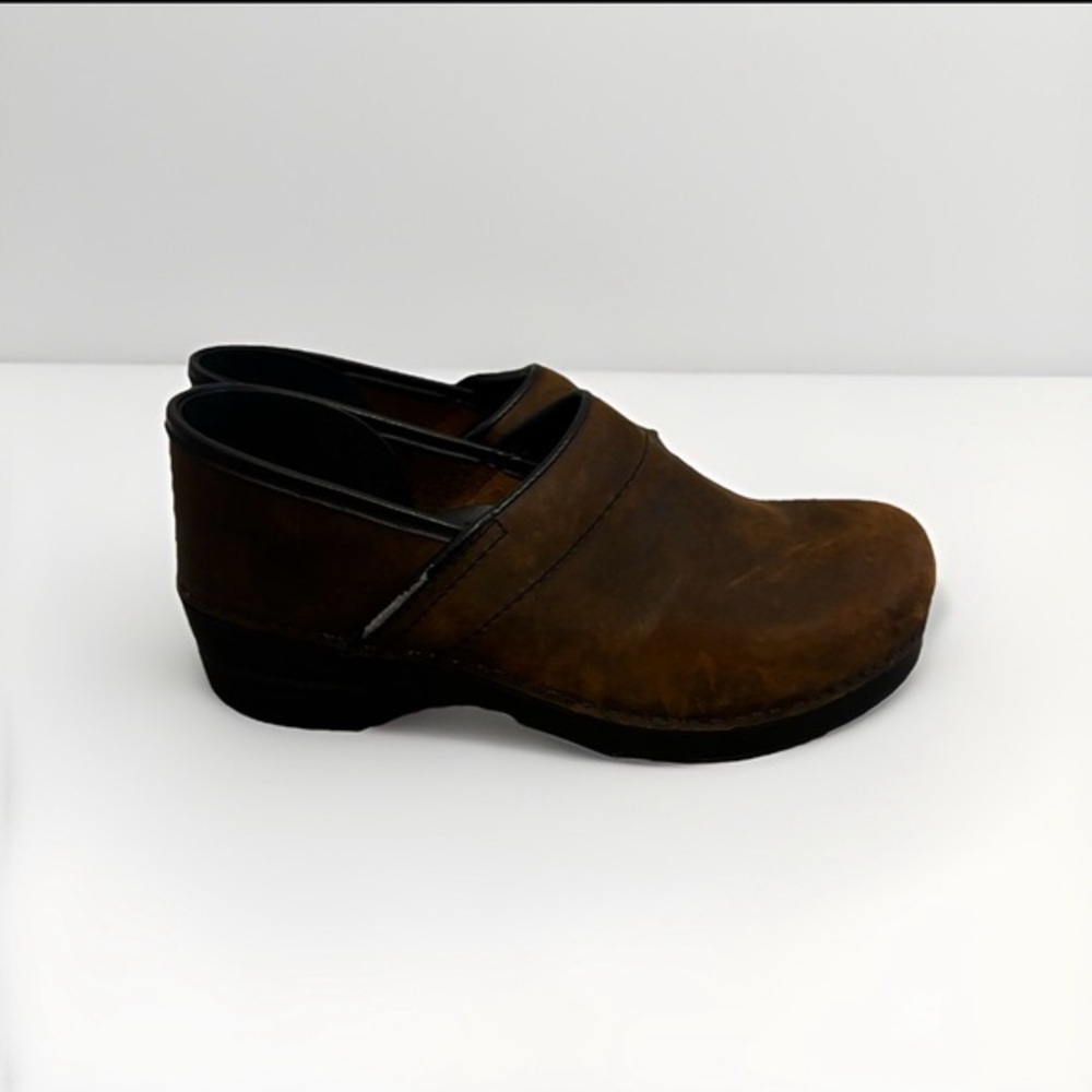 Dansko Professional Antique Oiled Ladies Clog Size 40